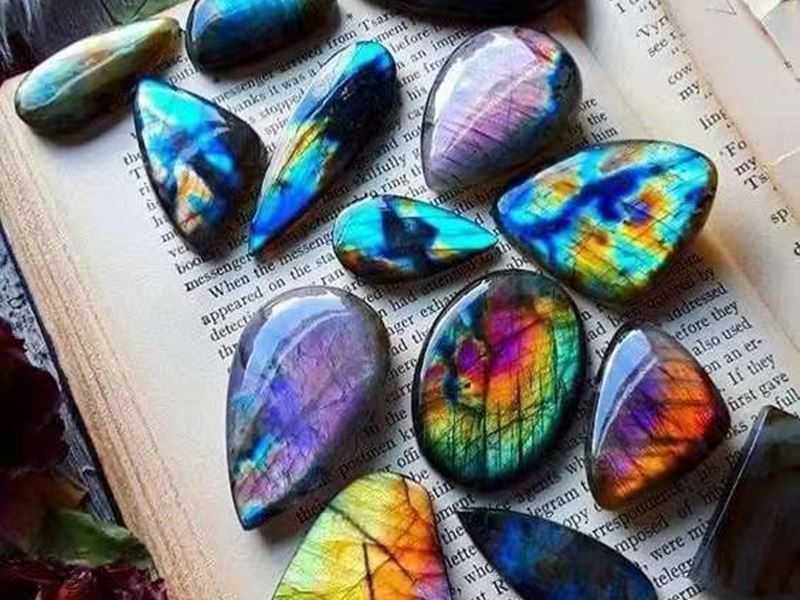 Labradorite Blue Granite gemstone (2)