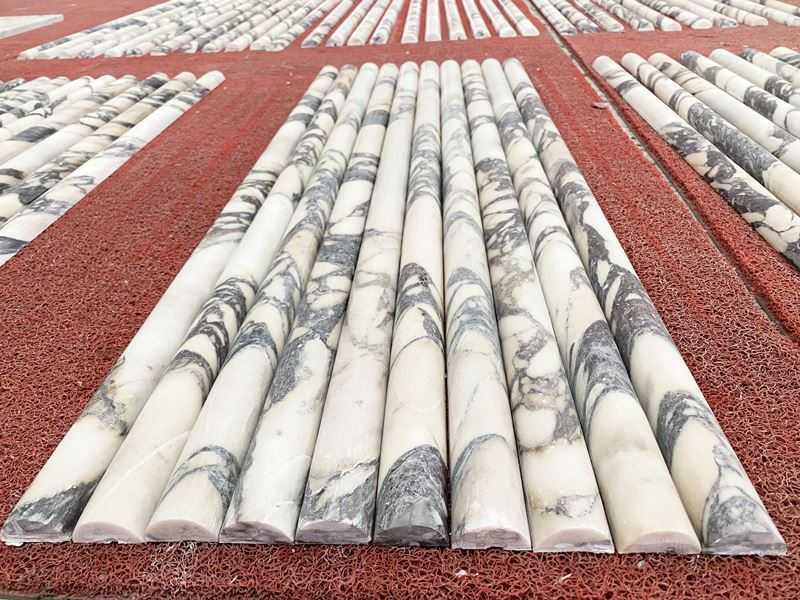 honed fluted calacatta viola marble strips (5) honed fluted calacatta viola marble strips (5)