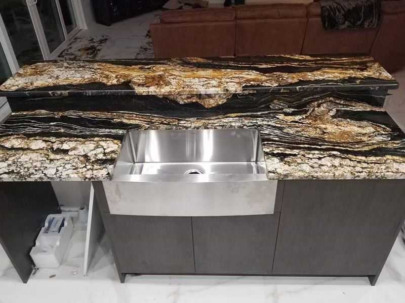 polished black magma granite kitchen countertop (2)