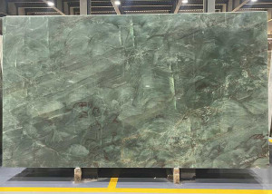 emerald haze quartzite slab (1)